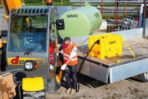 Минизаправка MGS Carrytank для бензина на 220 л., ручной поршневой насос, 4 м шланг
